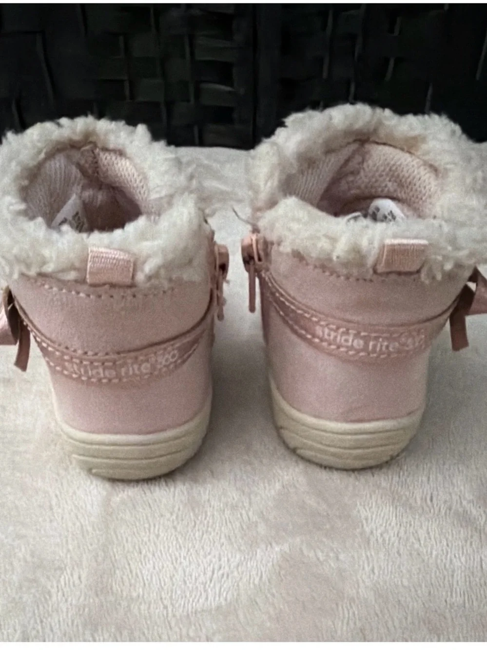 Stride Rite Girls Pink Faux-Fur Lined Winter Boots, Size 6